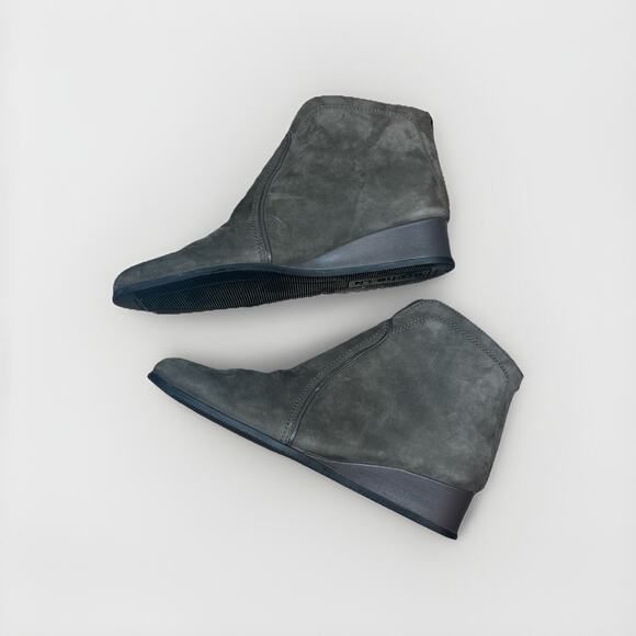 Arche Suede Wedge Booties Size 9.5 Gray Ankle Boots Casual Comfort Low Heel - Picture 1 of 13